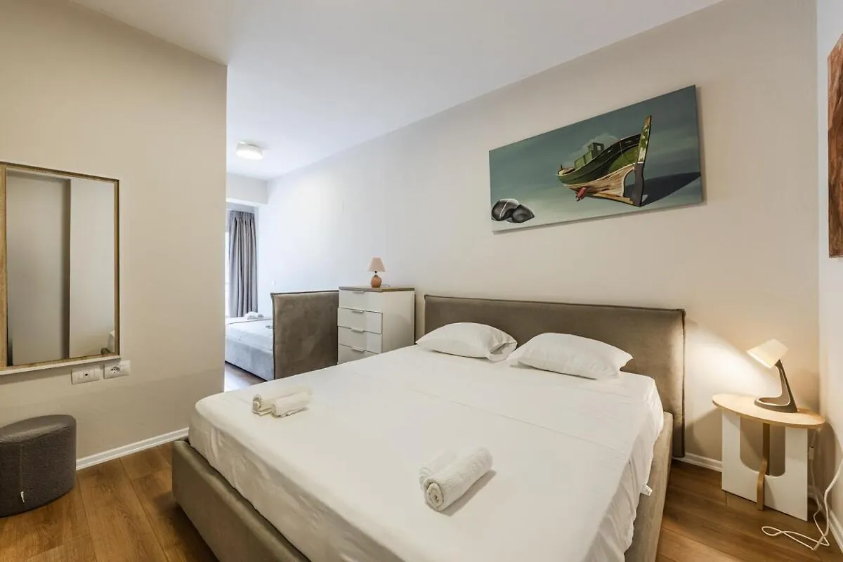 Stylish Apartment In Lungomare With Sea View Wlora