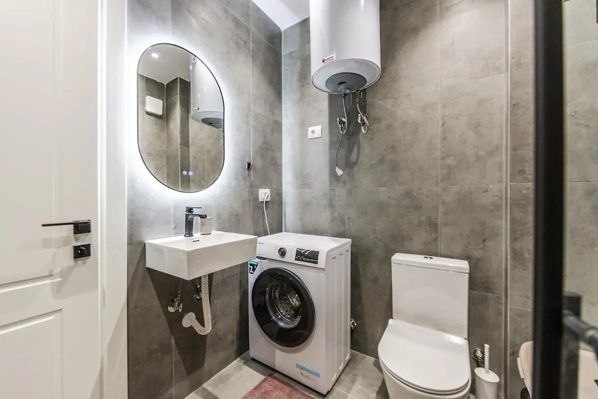 Stylish Apartment In Lungomare With Sea View Wlora Albania
