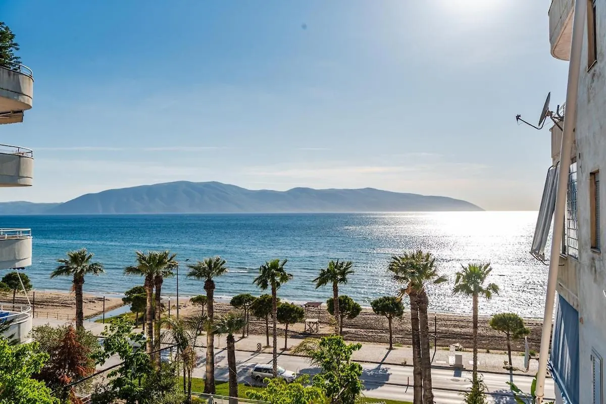 Stylish Apartment In Lungomare With Sea View Wlora