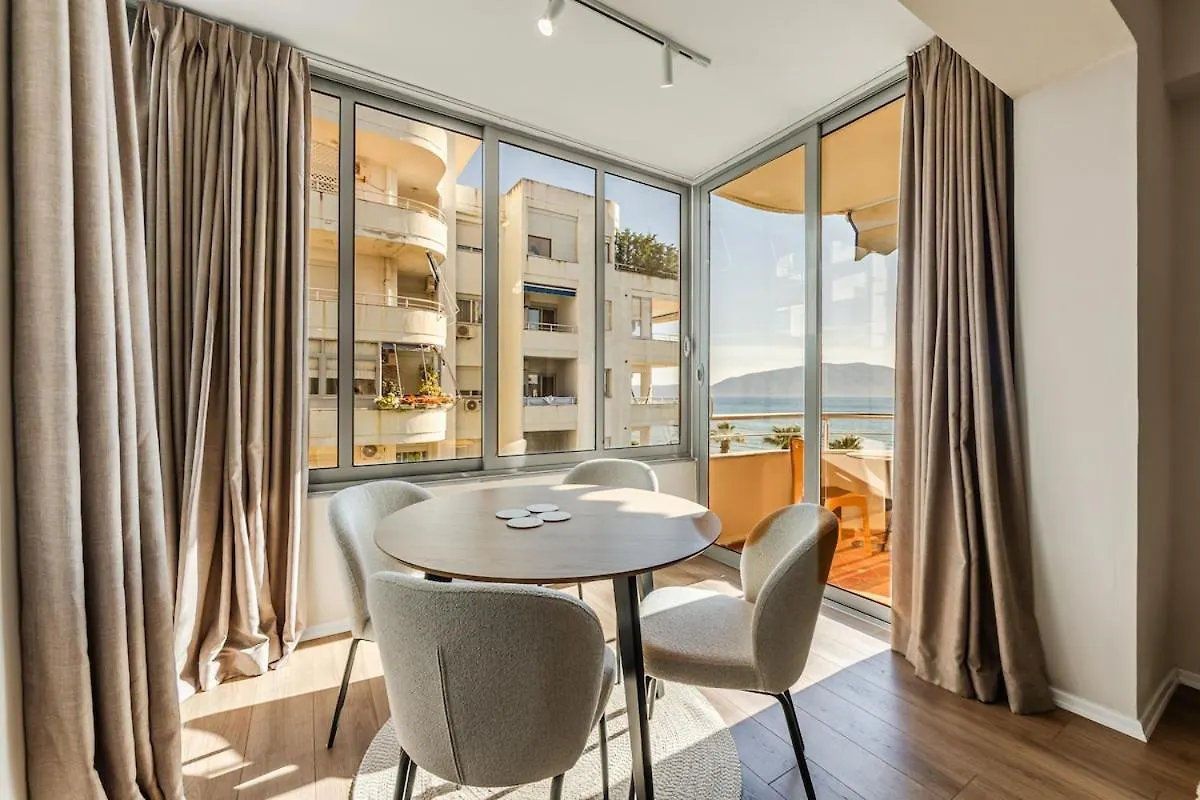 Stylish Apartment In Lungomare With Sea View Wlora